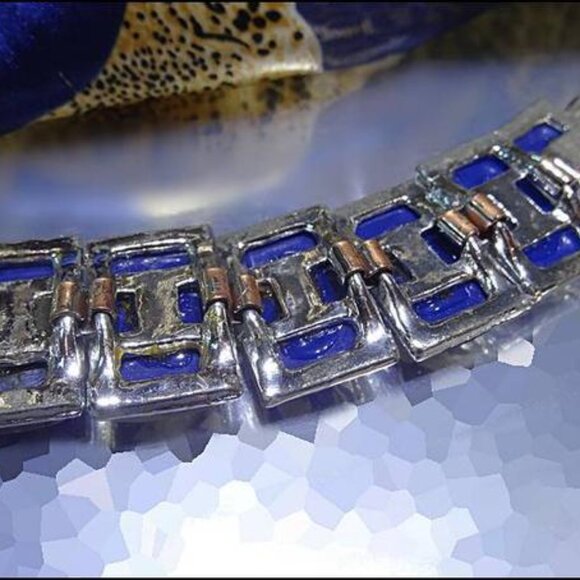 1950s Blue w Silver Confetti Lucite Vintage Bracelet 19091 - Picture 10 of 10